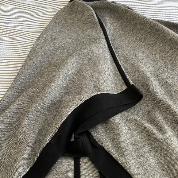 Poncho - Picture 2 of 2